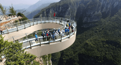 longest glass skywalk
