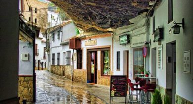Setenil de las Bodegas
